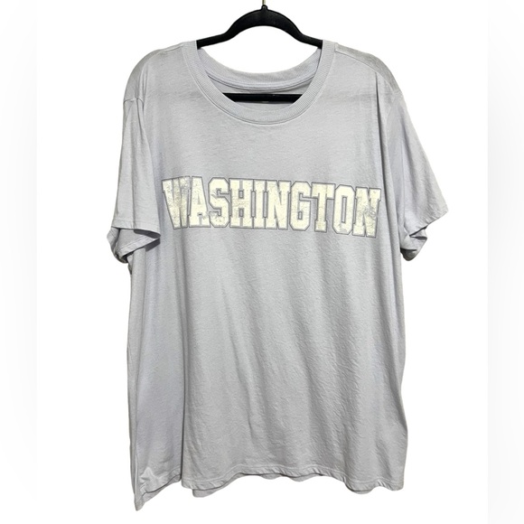 Maurices Washington Plus Size Crew Neck Graphic Tee - Picture 1 of 3